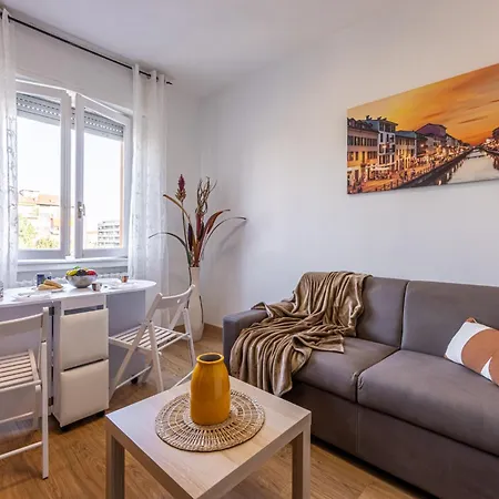 Duomo - San Siro House Con Netflix, Wi-fi Lägenhet